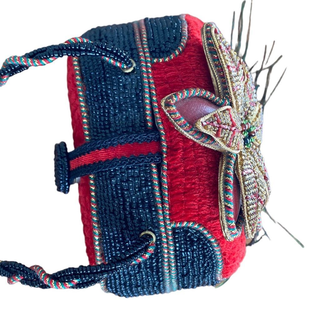 Mary Frances Beaded Poinsettia Purse - Picture 7 of 13
